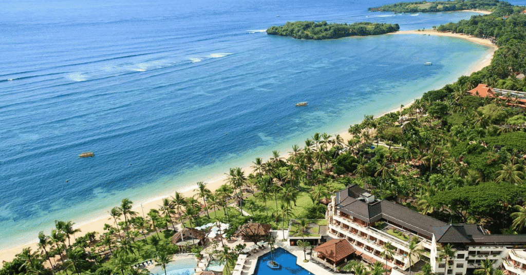 Sanur vs Nusa Dua